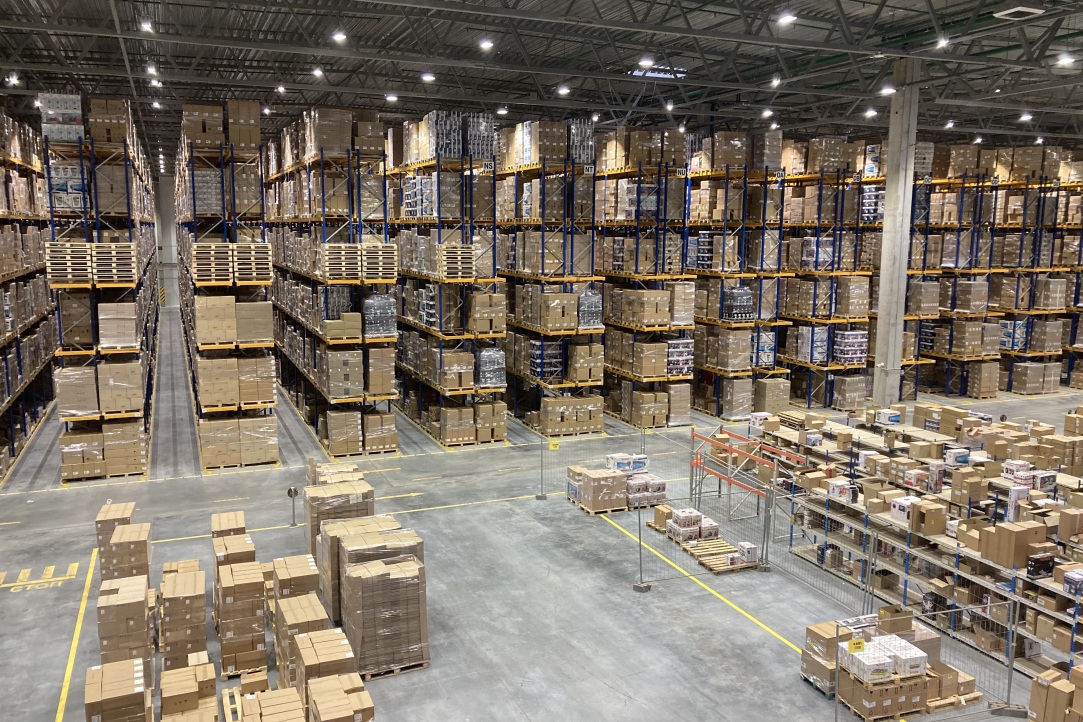 Distribution warehouse